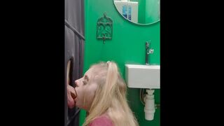 Gorgeous Student Drops To Her Knees At The Glory Hole